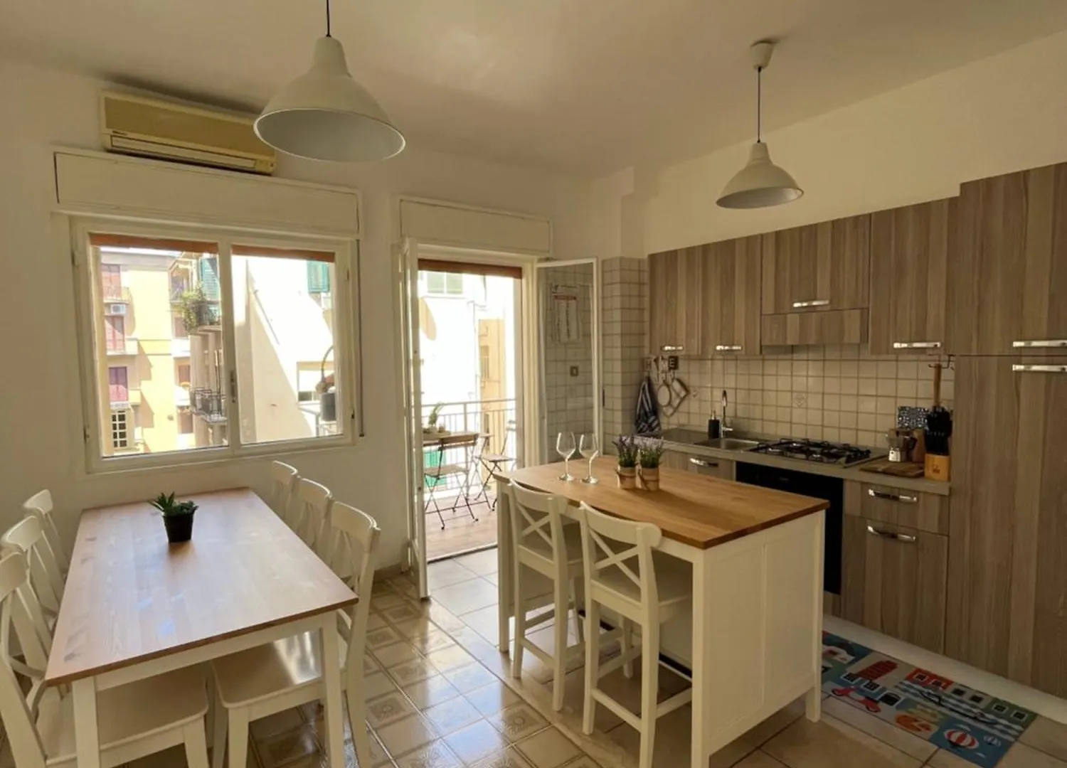 4 Country Side - City Center Palermo