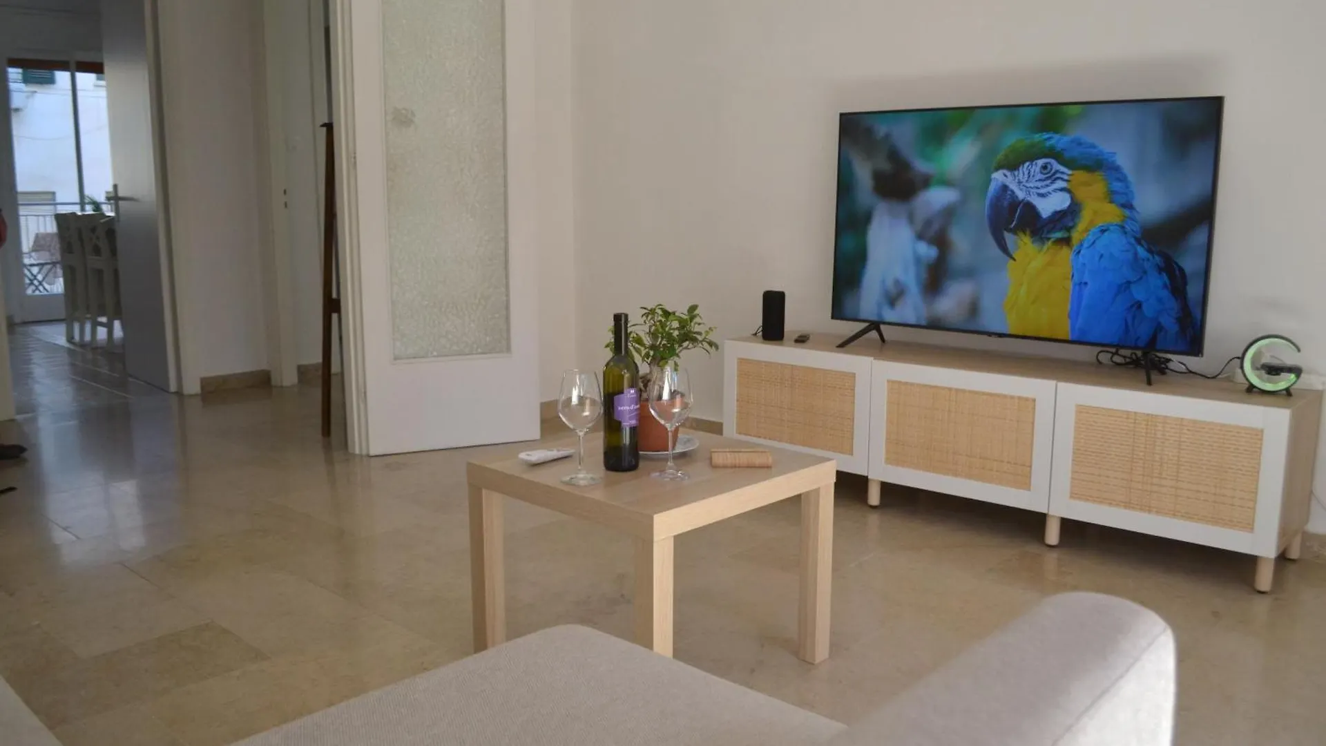 4 Country Side - City Center Palermo Apartment